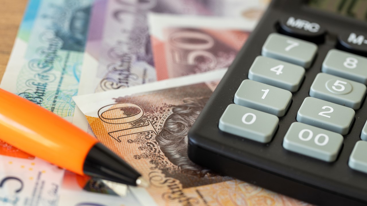 how to budget monthly